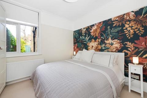 2 bedroom apartment for sale, Thornlaw Road, West Norwood, London, SE27