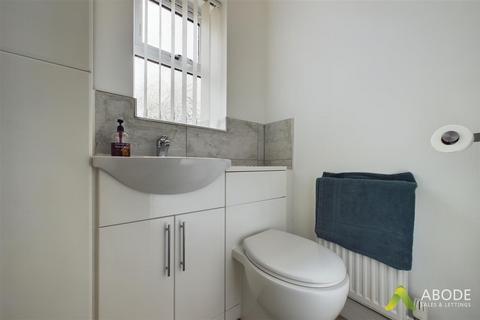 7 Greenway, Burton-on-trent, DE15 0AR