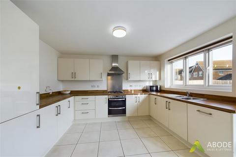 14 Cascade Close, Burton-on-trent, DE14 1DX