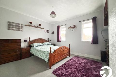 11 Wood Street, Cuxton, Rochester, ME2 1LT