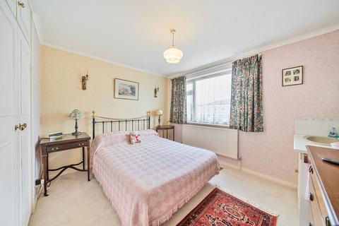 19 Fisher Rowe Close, Bramley, Guildford, GU5 0EH
