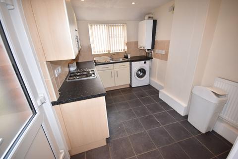 2 bedroom terraced house to rent, Castle Terrace Road, Sleaford, NG34