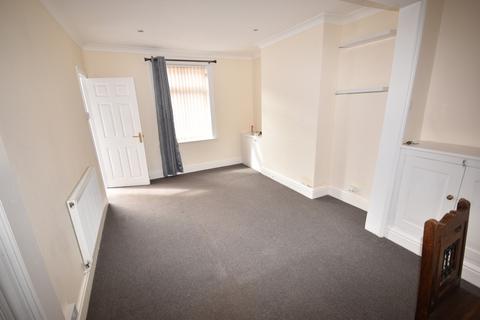 2 bedroom terraced house to rent, Castle Terrace Road, Sleaford, NG34