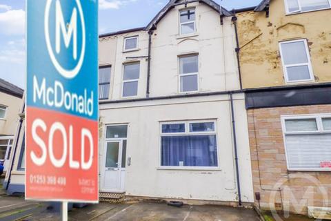 52 Park Road, Blackpool, FY1 4HT