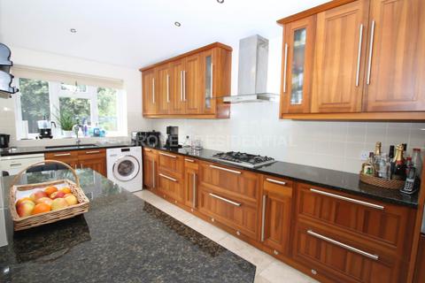 11 Onslow Road, New Malden, KT3 4AR