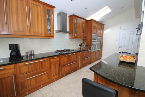 11 Onslow Road, New Malden, KT3 4AR