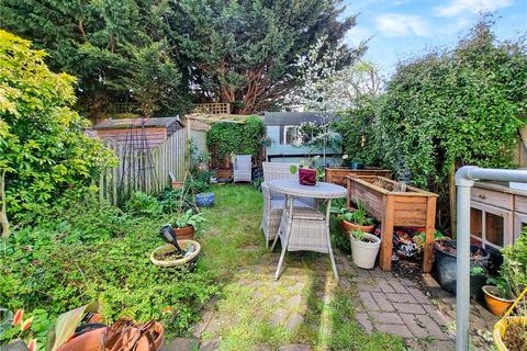 68 Doveney Close, Orpington, BR5 3WF