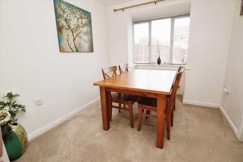 11 Anglesey Close, Lincoln, LN6 0FT