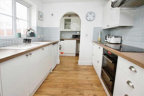 11 Anglesey Close, Lincoln, LN6 0FT