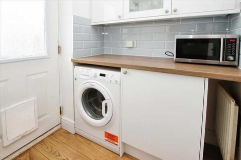 11 Anglesey Close, Lincoln, LN6 0FT