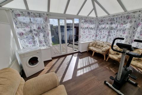58 Milnrow Road, Sheffield, S5 9LU