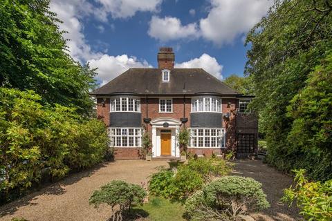 5 bedroom detached house for sale, Netherhall Gardens, Hampstead NW3