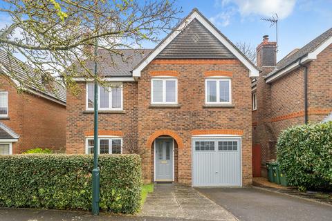 4 bedroom detached house for sale, Storrington