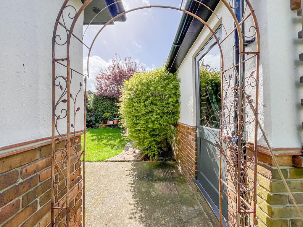 Arch rear garden