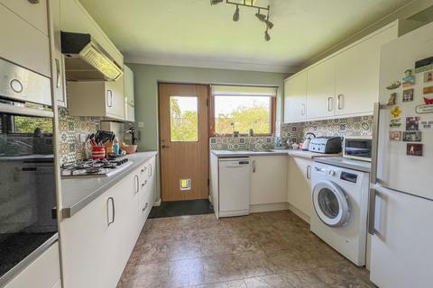 12 Appledene Close, Rayleigh, SS6 9JL