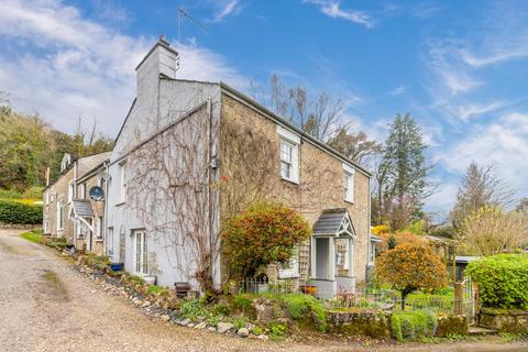 4 bedroom cottage for sale, Whinscar House, 28 Leighton Beck Road, Slack Head, LA7 7AX