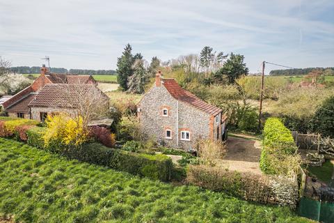 undefined, Chain Free Cottage with Uninterrupted Views Over North Norfolk’s Unspoilt Countryside in East Beckham