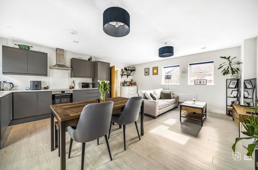 Kitchen/Reception