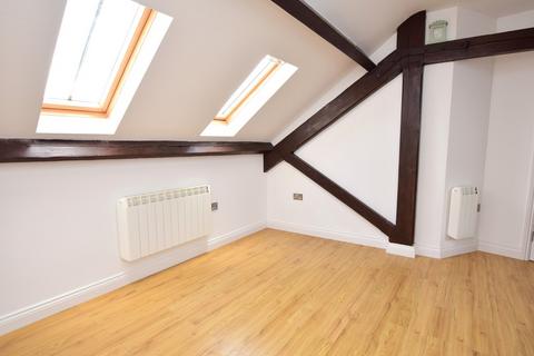 2 bedroom apartment to rent, Castle Court, Hill Street, Hinckley