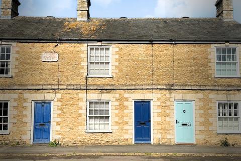 2 bedroom terraced house for sale, London Road, Chatteris