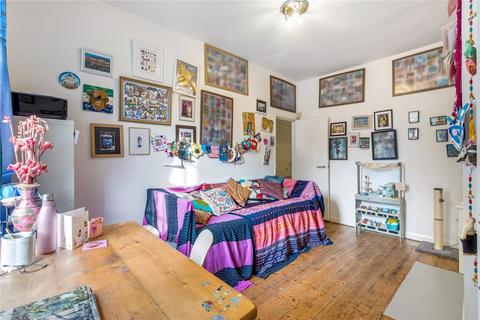2 bedroom apartment for sale, Gibson Garden, London, N16