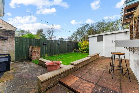 9 Bedlow Way, Croydon, CR0 4QT
