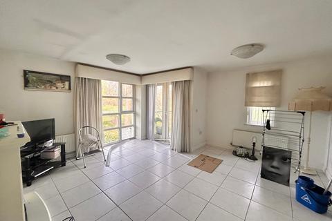 2 bedroom apartment for sale, Glade Park Court