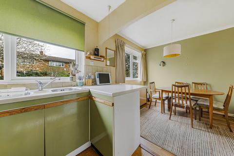 84 Oakways, Eltham, London, SE9 2NZ