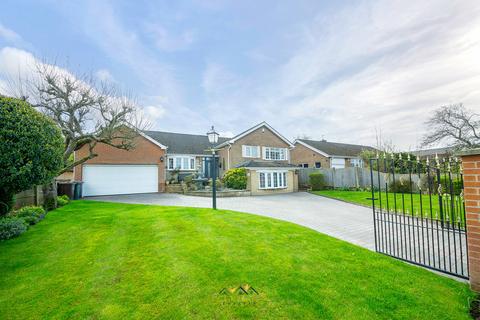 5 bedroom detached house for sale, The Meadows, Sheffield S26