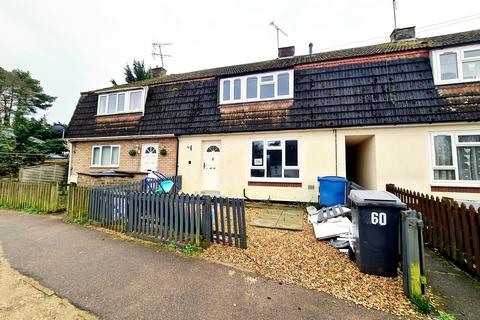3 bedroom semi-detached house for sale, 60 Elizabeth Road, Suffolk, IP27 0EY