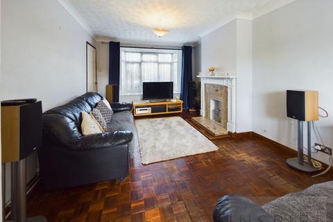 31 Warren Drive, Crawley, RH11 0DS