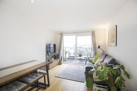 1 bedroom apartment for sale, River Walk, Kingston Upon Thames KT2