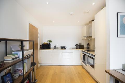1 bedroom apartment for sale, River Walk, Kingston Upon Thames KT2