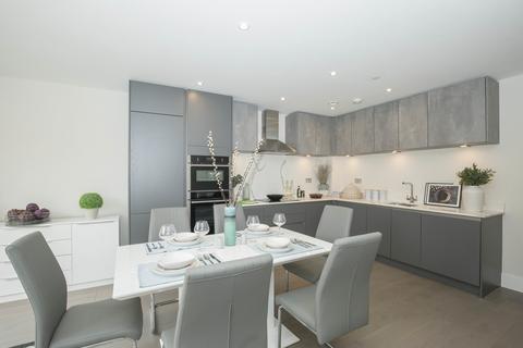 16b Park Road, Kingston Upon Thames, KT2 6BG