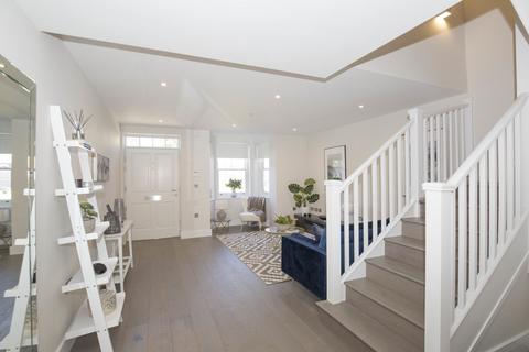 16c Park Road, Kingston Upon Thames, KT2 6BG