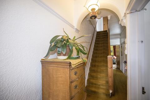 106 Ellerton Road, Surbiton, KT6 7TZ