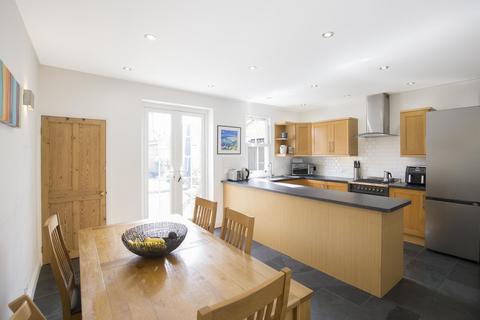 18 Beaconsfield Road, Surbiton, KT5 9AP