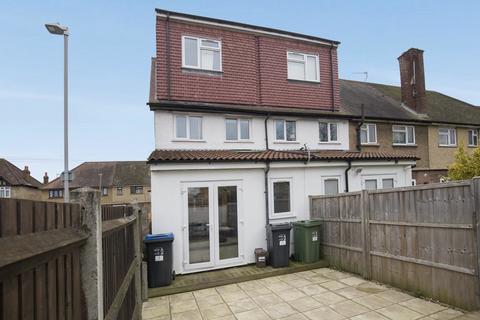 3 bedroom end of terrace house for sale, Ardingly Way, Surbiton KT6
