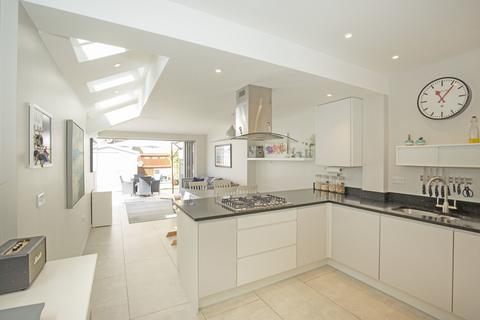 31 Willoughby Road, Kingston Upon Thames, KT2 6LN