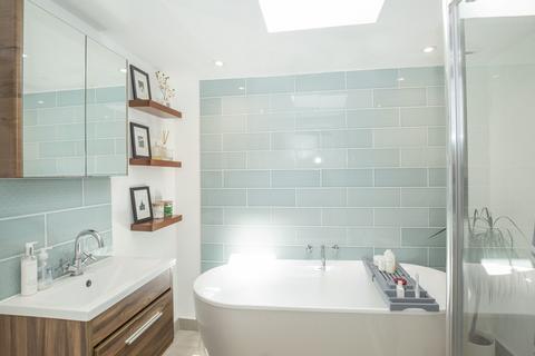 31 Willoughby Road, Kingston Upon Thames, KT2 6LN