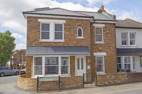 1 Station Road, Kingston Upon Thames, KT2 7AA