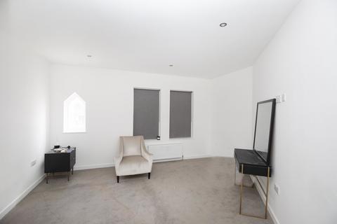 1 Station Road, Kingston Upon Thames, KT2 7AA