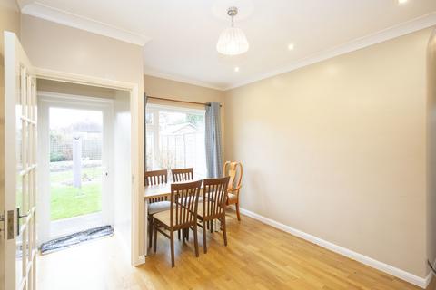 82 Queens Drive, Surbiton, KT5 8PP