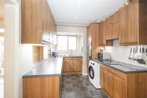 82 Queens Drive, Surbiton, KT5 8PP