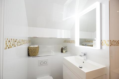 Flat 4, 25 Victoria Road, Kingston Upon Thames, KT1 3DW