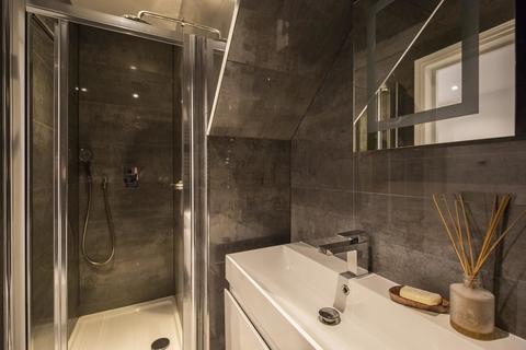 Flat 4, 25 Victoria Road, Kingston Upon Thames, KT1 3DW