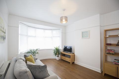 3 Draycot Road, Surbiton, KT6 7BL