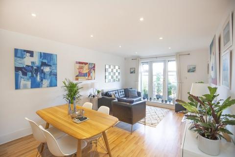 Flat 5, Stevens House Jerome Place, Kingston Upon Thames, KT1 1HX