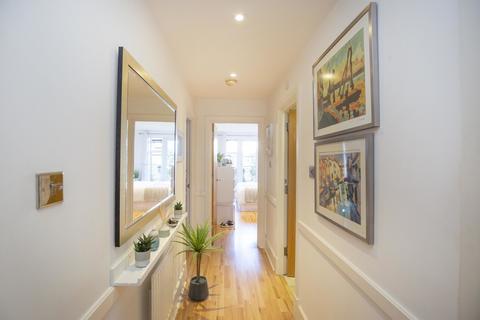 Flat 5, Stevens House Jerome Place, Kingston Upon Thames, KT1 1HX