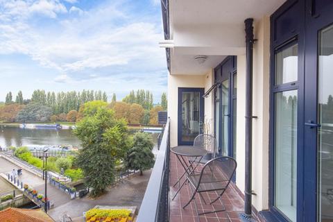 Flat 54, Stevens House Jerome Place, Kingston Upon Thames, KT1 1HX